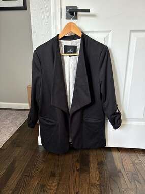 Jules & Leopold Black Open Front Blazer with Scrunched Sleeves